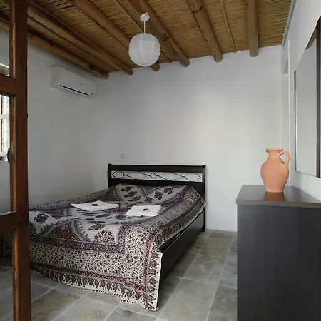 Guest house Palm Tree Oriental House And Homestay Polis
